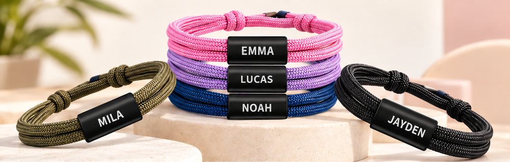Naamarmbandjes in roze, paars, blauw, kaki en zwart met gegraveerde namen